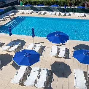 Hotel Nautilus, Roses