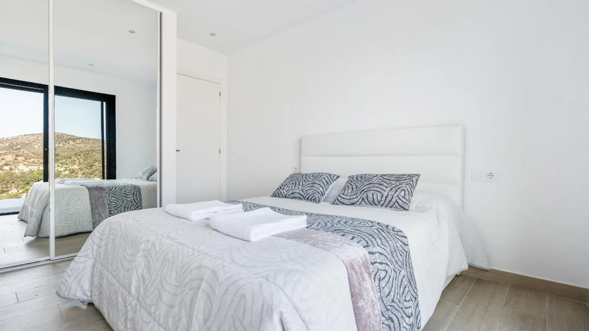 Welcs Villa 083 Emp Con Piscina Infinita Ρόζες Ισπανία