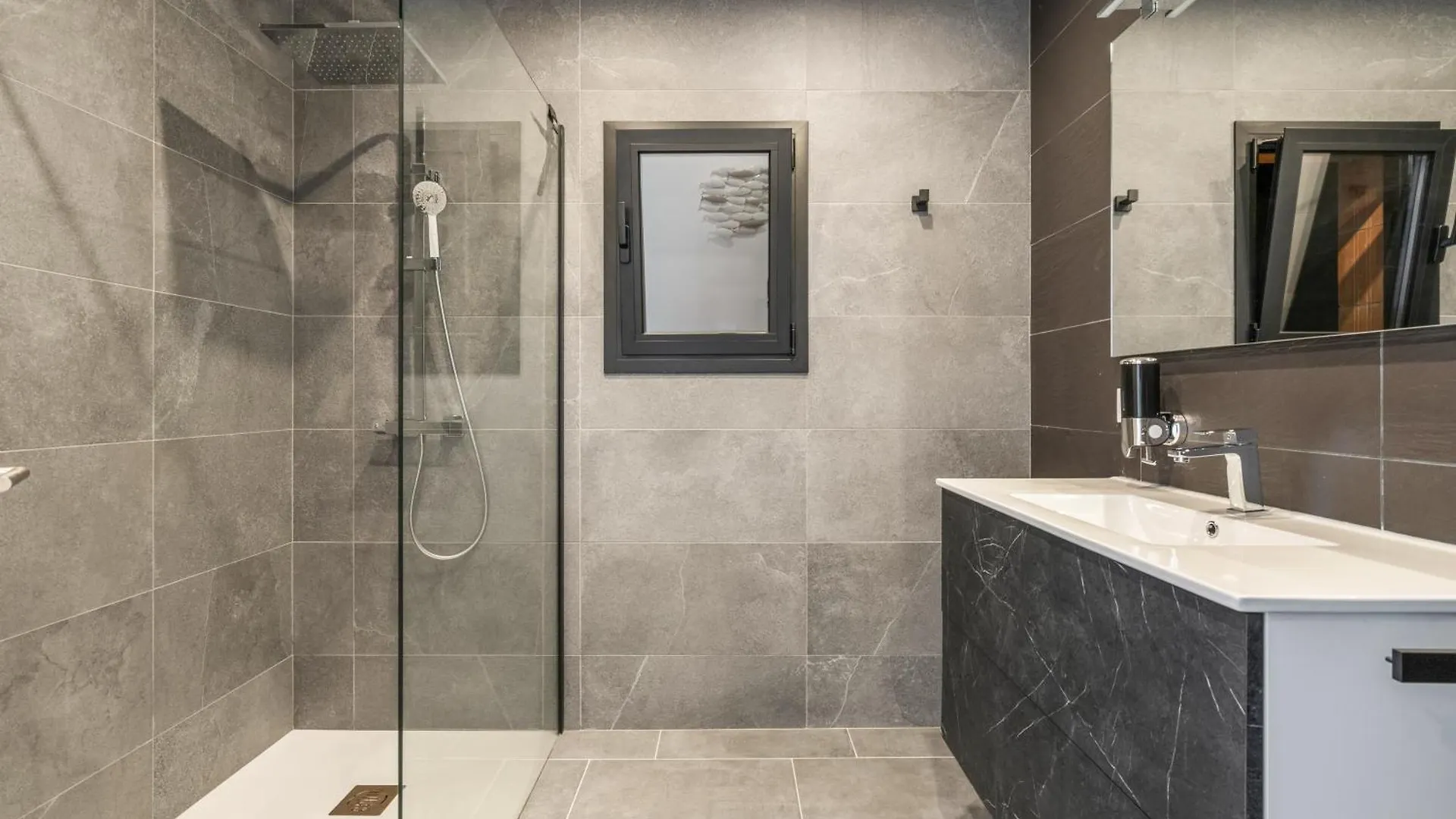 Welcs Villa 083 Emp Con Piscina Infinita Ρόζες
